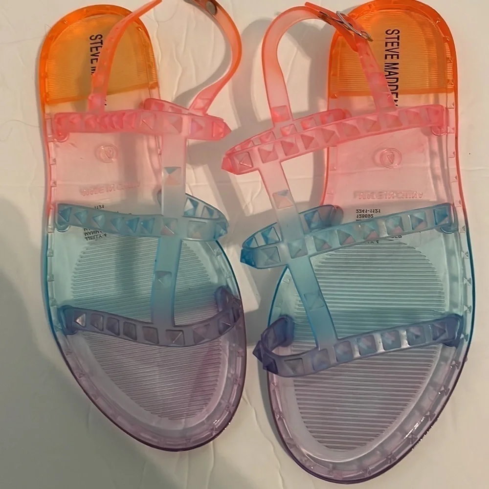 Steve Madden Girls Rainbow Jelly Jelly Stud Sandals size 4 Buckle Back